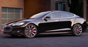 Tesla Says Its Model S Car Will Drive Itself This Summer